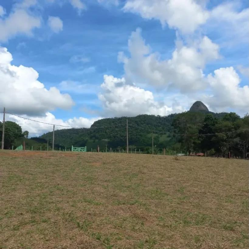 Vista real para as montanhas de Buenos Aires